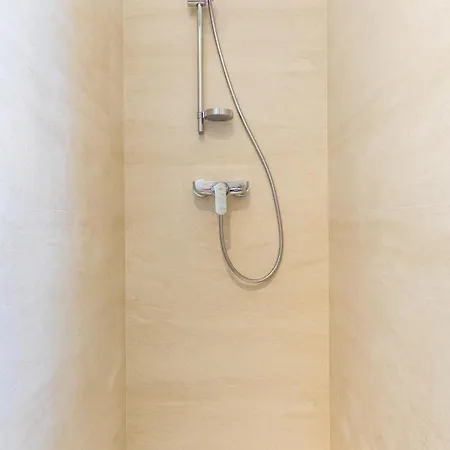 Romantic With Balcony Apartman *