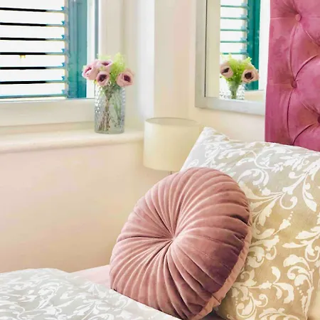 Apartman Romantic With Balcony Split