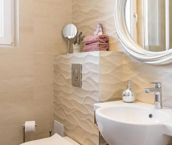 Apartman Romantic With Balcony Split