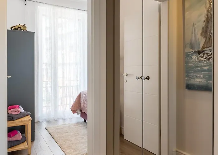 Romantic With Balcony Split