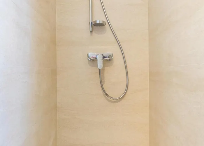 Romantic With Balcony Apartman *